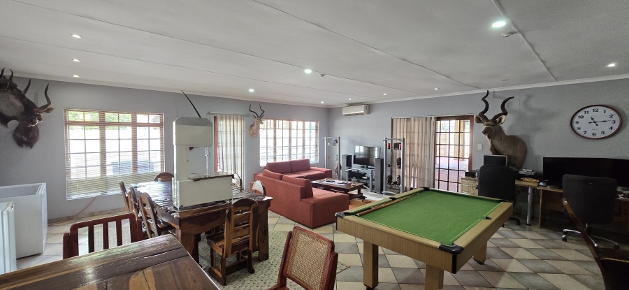 3 Bedroom Property for Sale in Geelhoutpark North West